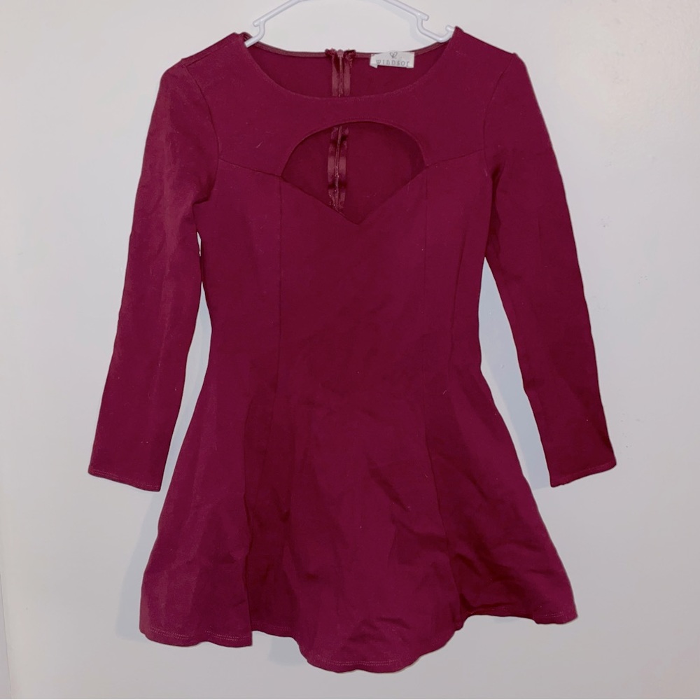 Windsor maroon cut out skater dress with 3/4 sleeves - size medium